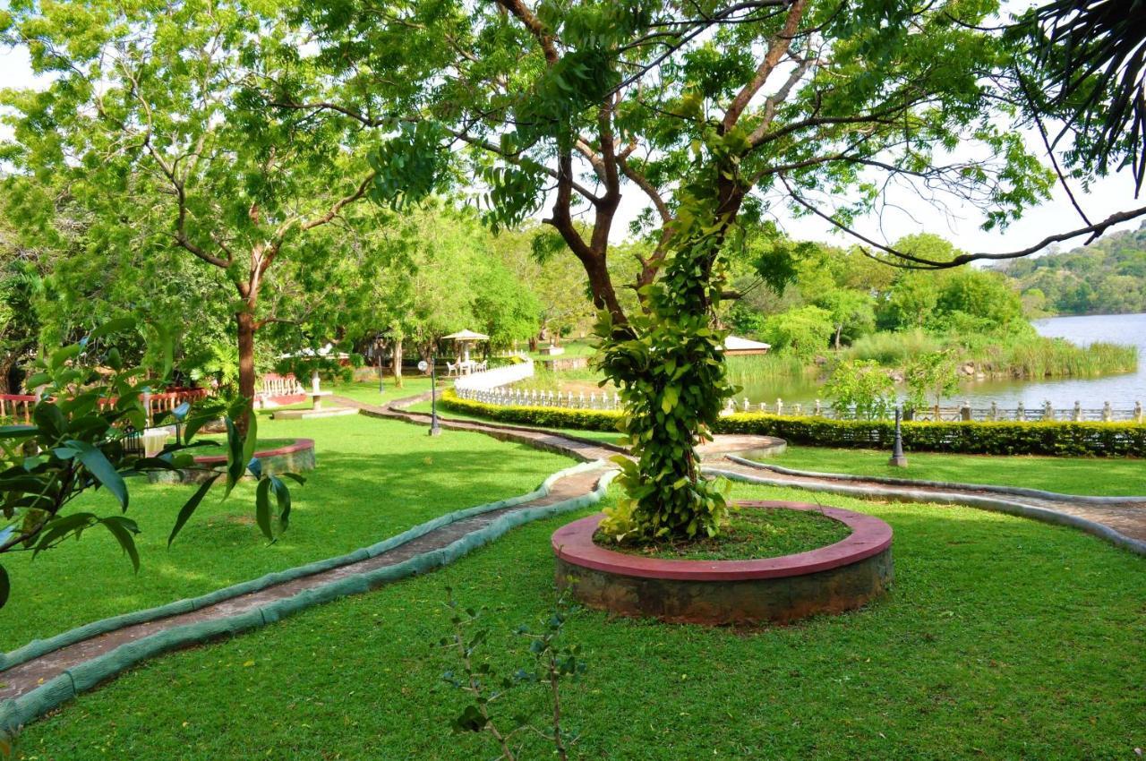 Kodigahawewa Forest Resort Tissamaharama Exterior foto